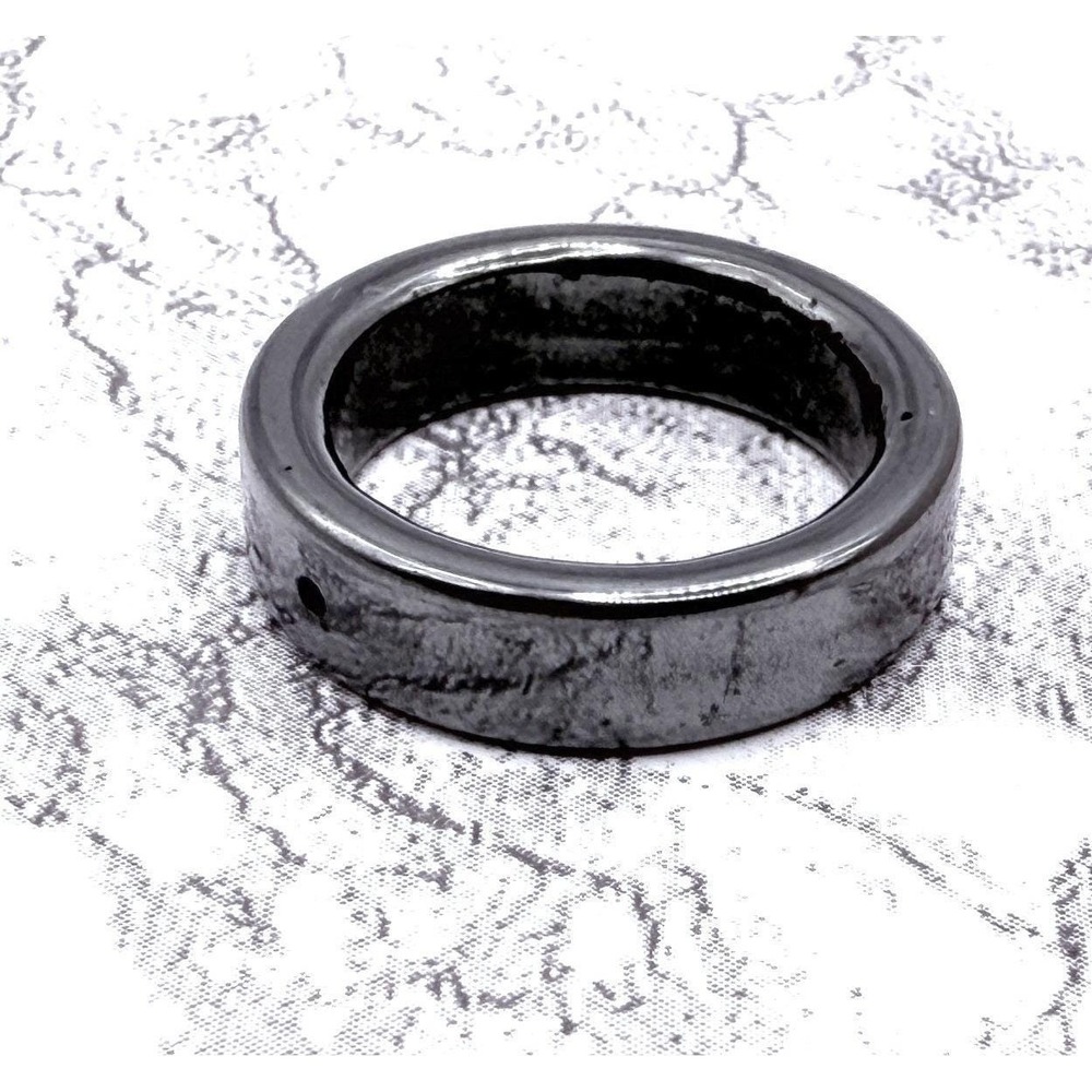Gunmetal Gray Ceramic Band Ring‎ Size 6 Smooth Reflective Ring